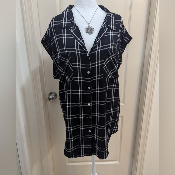 Plaid blouse XL - Picture 2 of 4